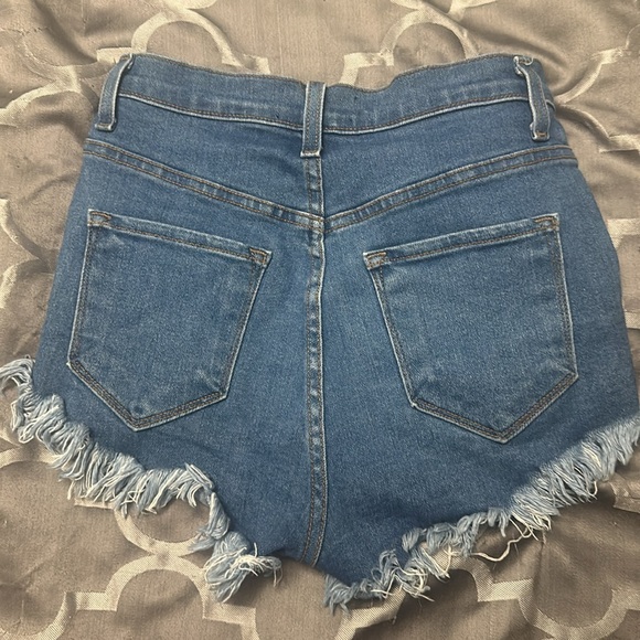 Fashion nova high-rise stretchy denim shorts - Picture 2 of 3